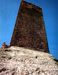 Il basamento della torre