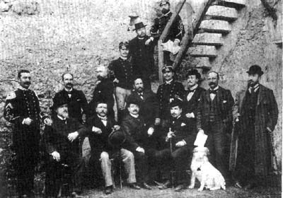 Valguarnera, 20 febbraio 1894. E’ tornato l’ordine: autorità civili e militari in posa